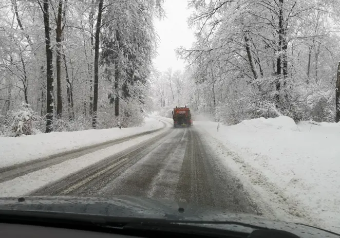 Gritting the roads