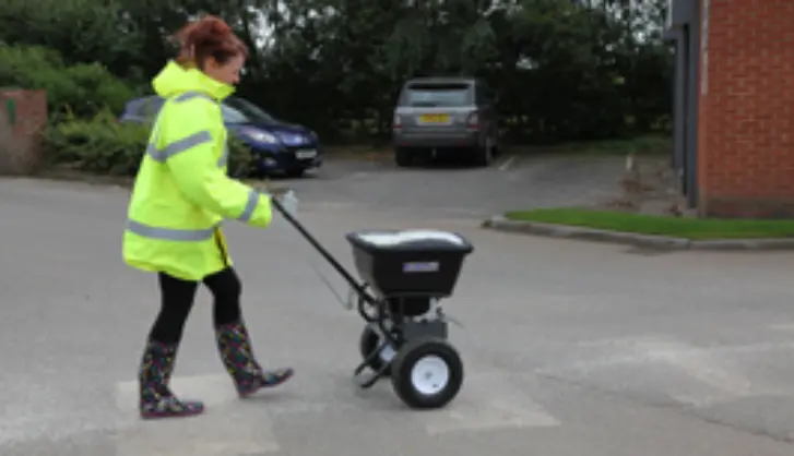 Salt Spreader Shot 3