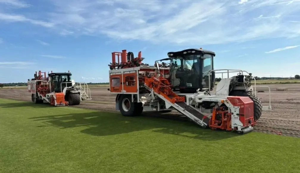 Turf harvestors